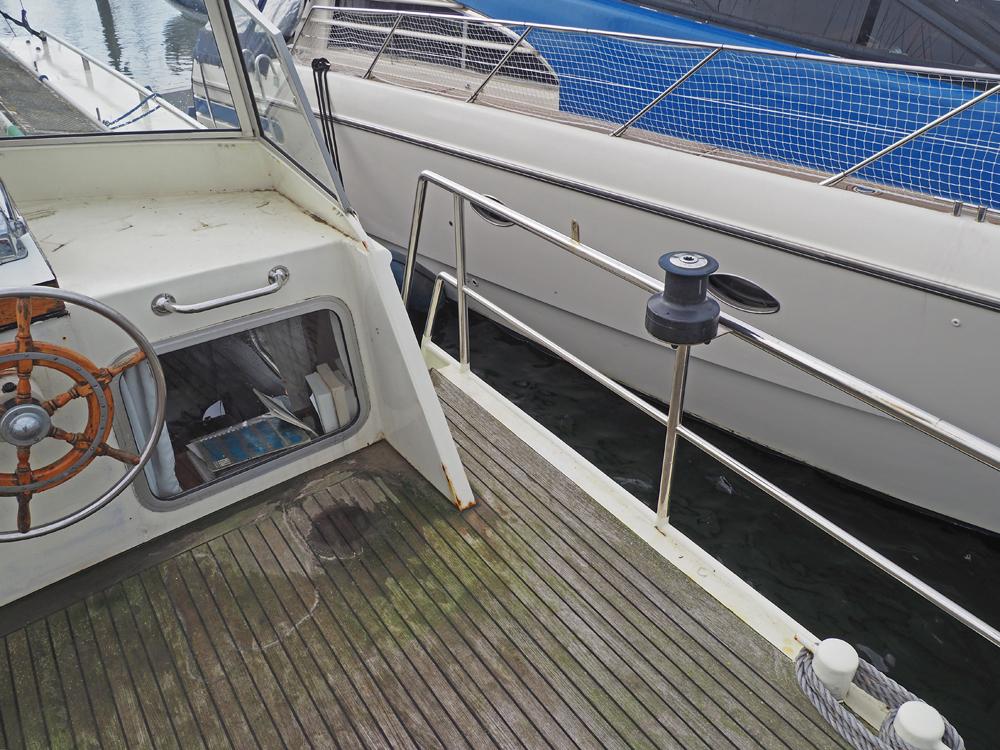 picture Deck equipment